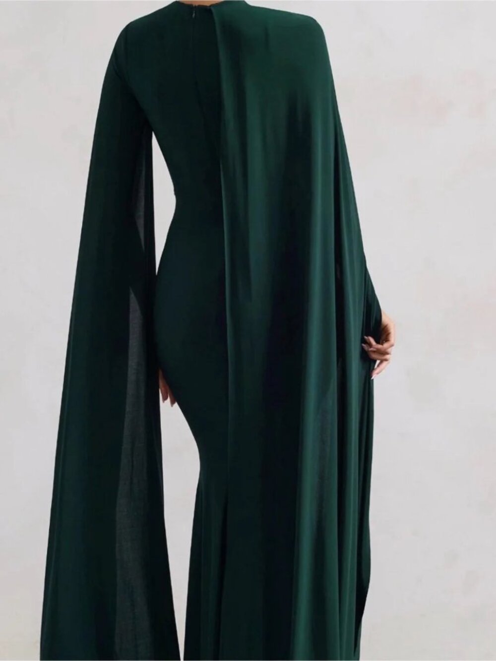 NWT Club L London Magdelena One-Shoulder Emerald Green Cape Gown - Picture 2 of 2